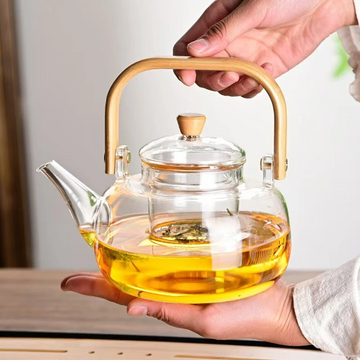 Tetera de borosilicato y asa de bambú