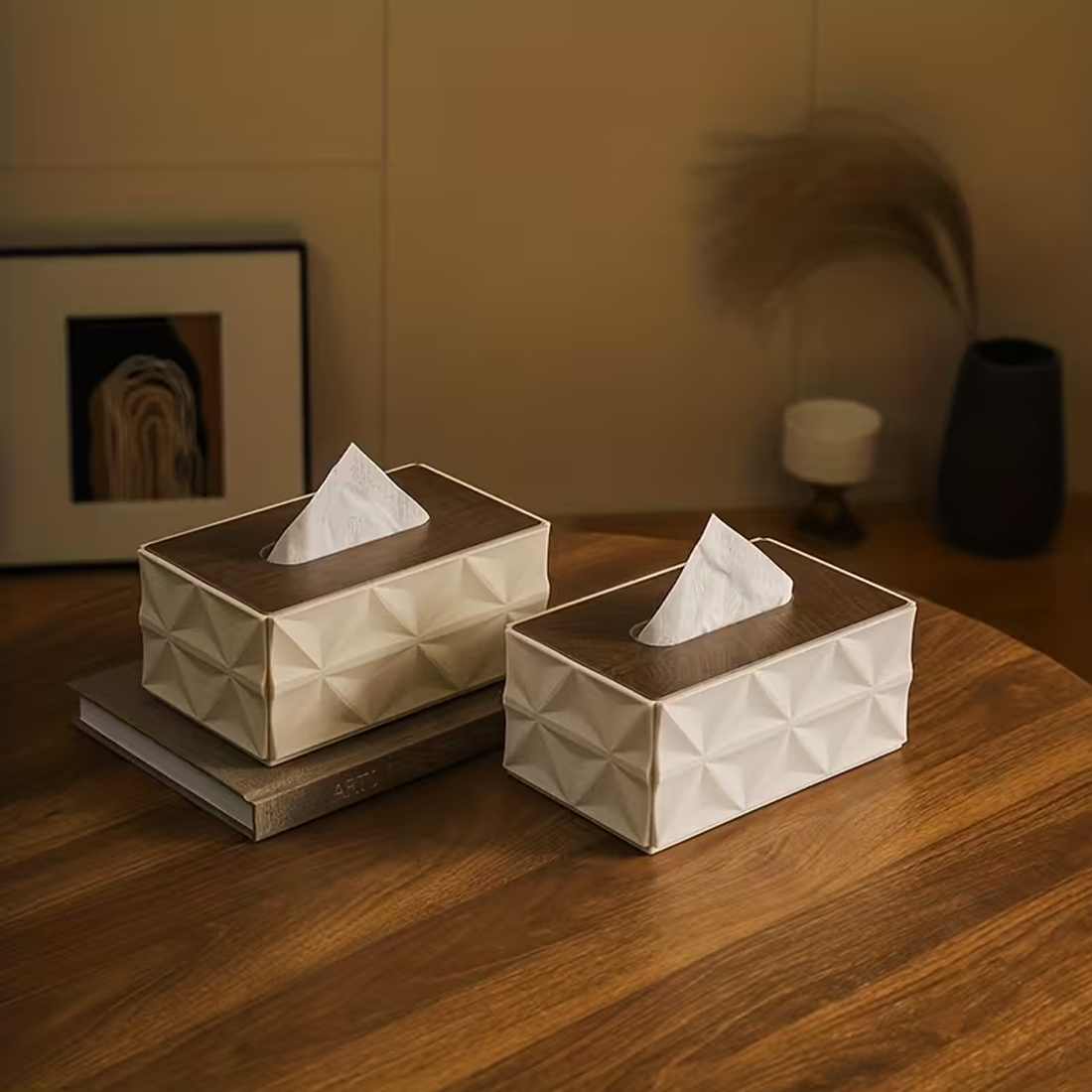 Caja de pañuelos con diseño geométrico