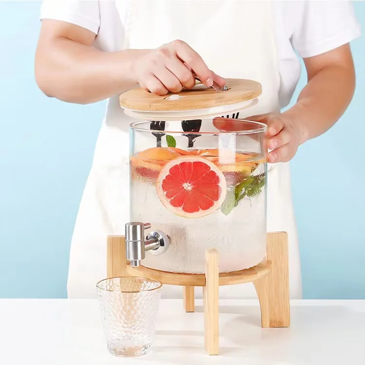 Dispensador de vidrio borosilicato con base de bambú