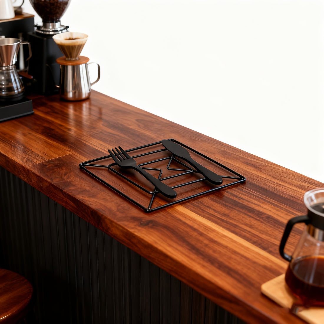 Base metálica para ollas y utensilios