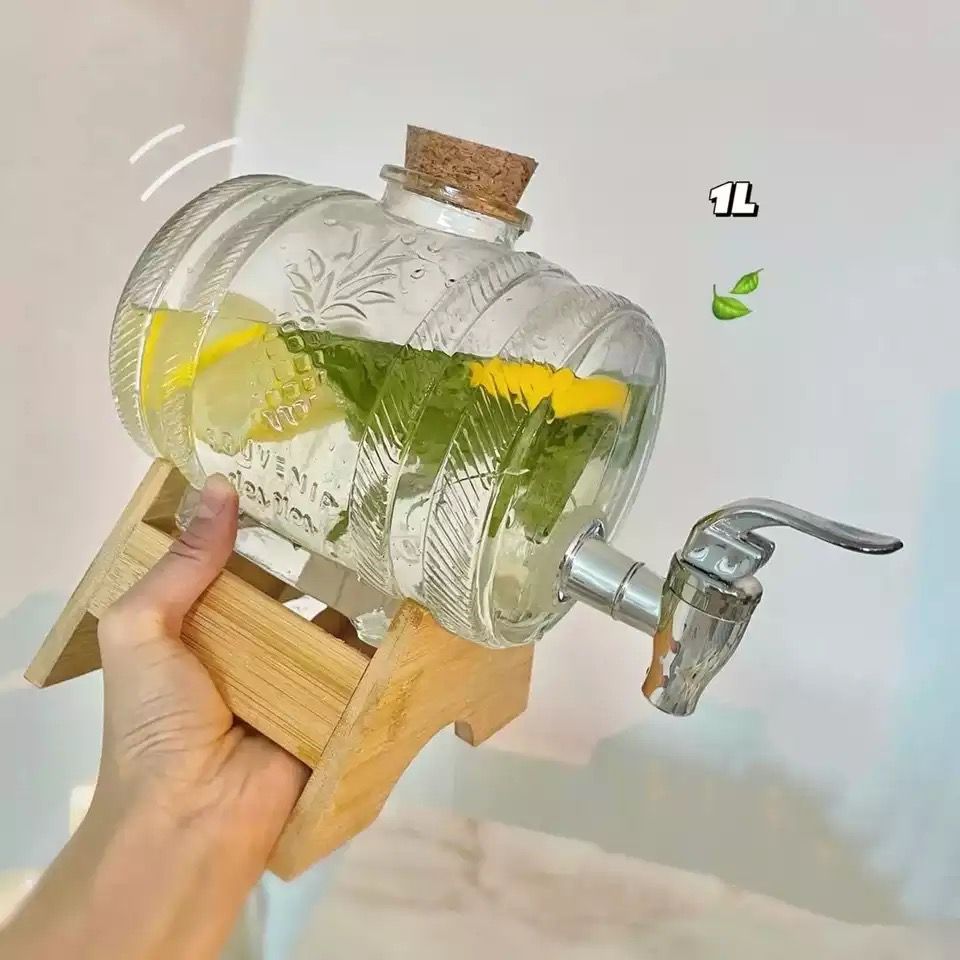Dispensador de bebida en forma de barril