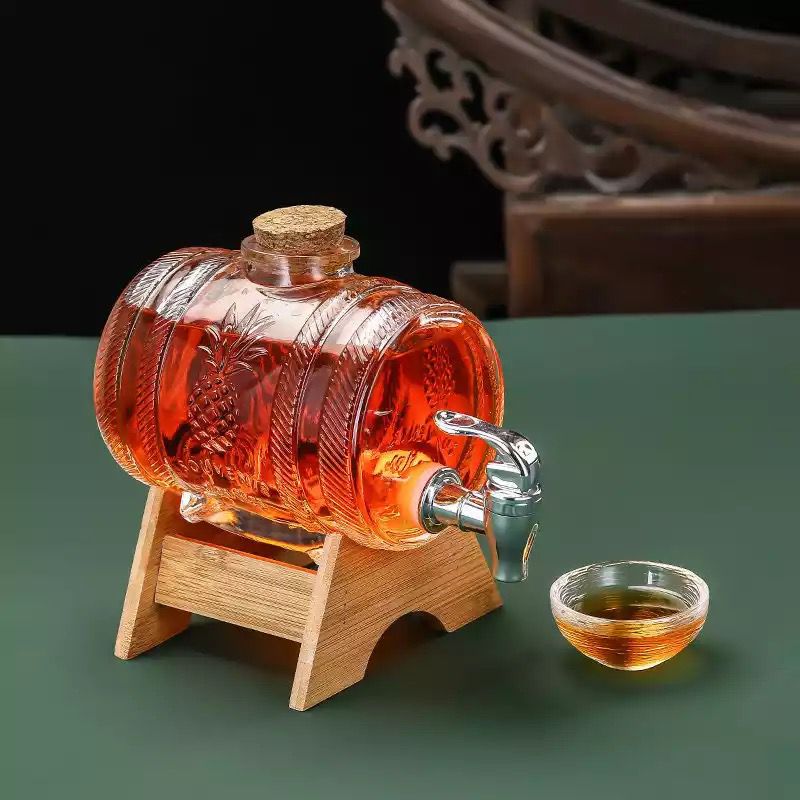 Dispensador de bebida en forma de barril
